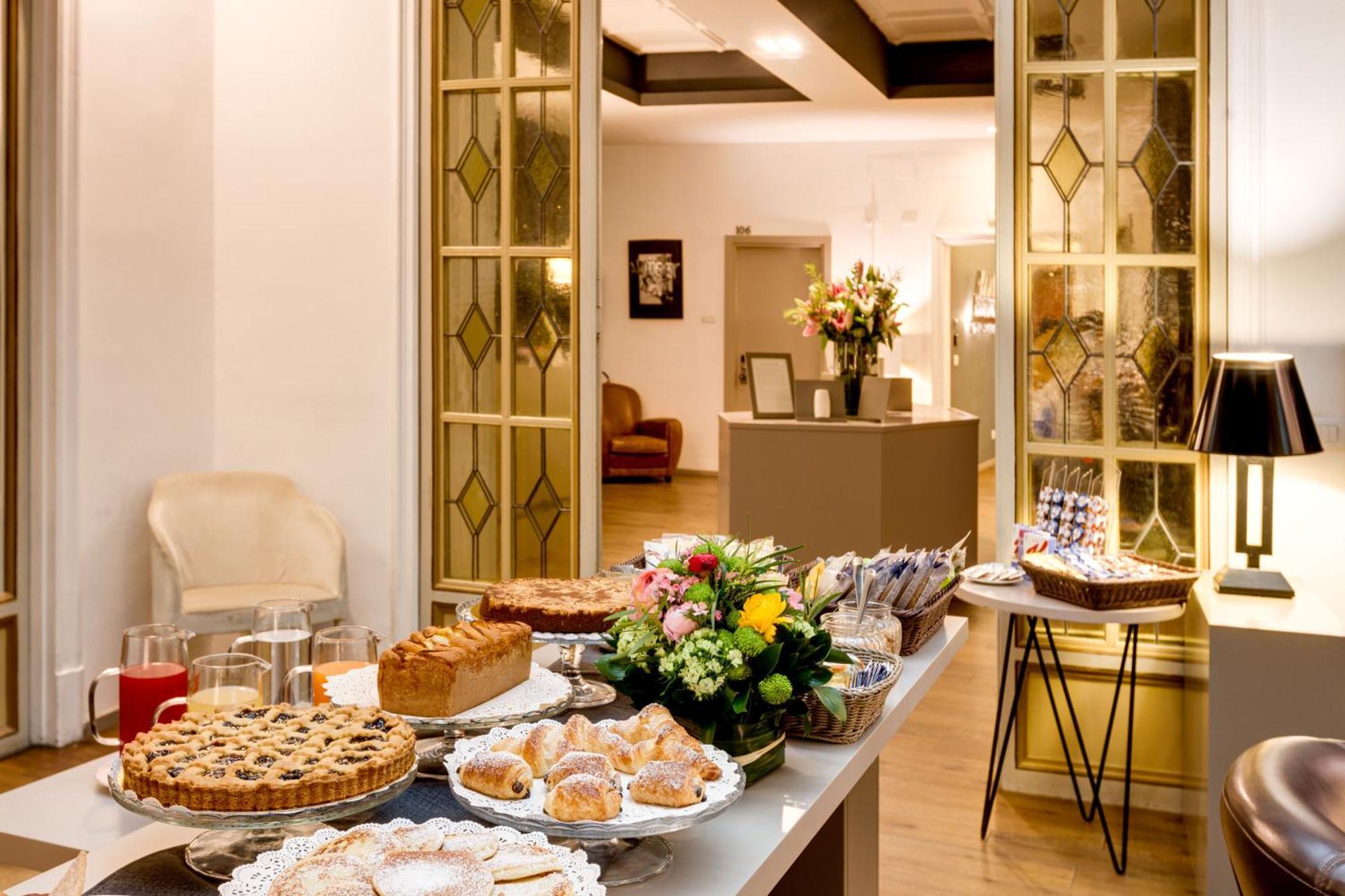 Piazza Farnese Luxury Suites Рим Екстер'єр фото