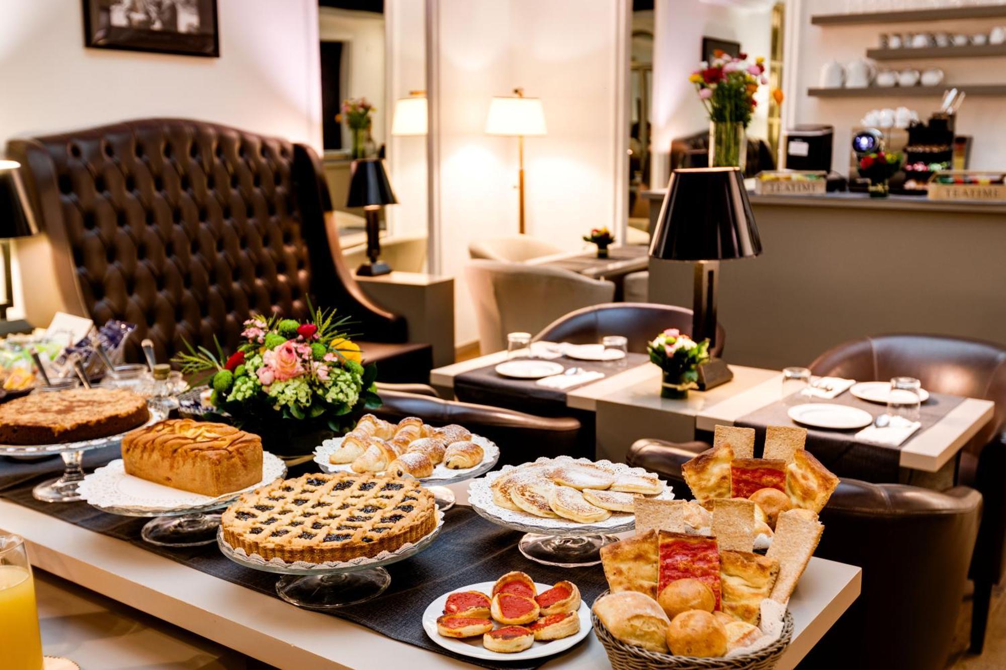 Piazza Farnese Luxury Suites Рим Екстер'єр фото