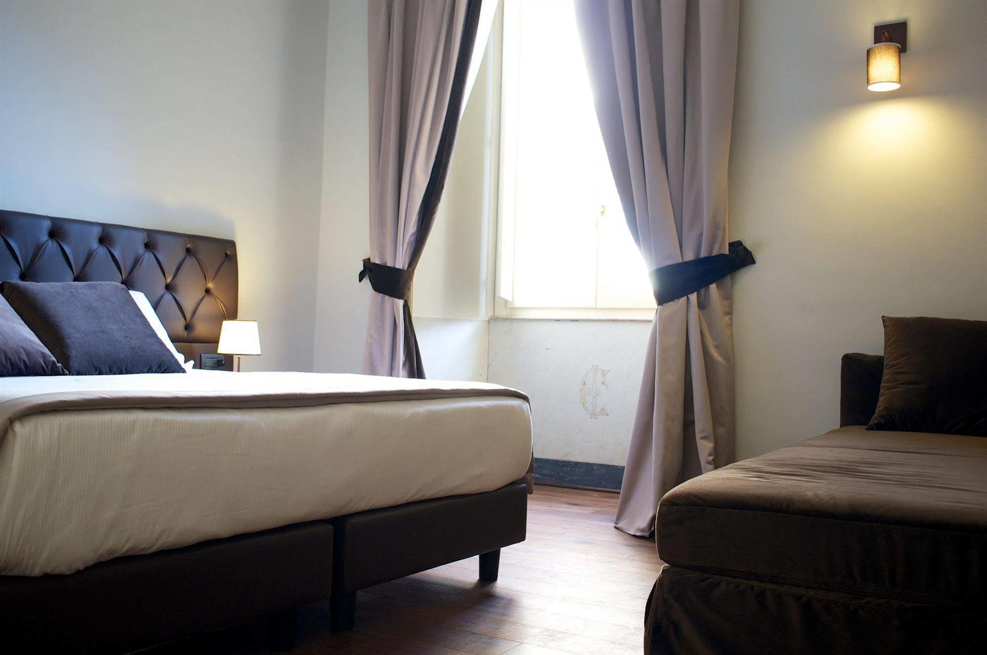 Piazza Farnese Luxury Suites Рим Екстер'єр фото